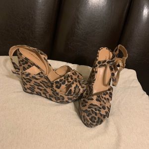 Leopard wedges